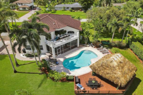Luxury Casa Mila 7BR with Private Heated POOL